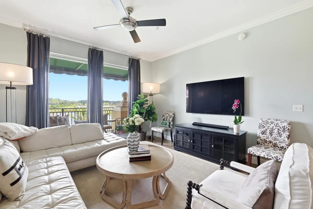 0H8A5028 at 11750 Saint Andrews Place 302, Wellington