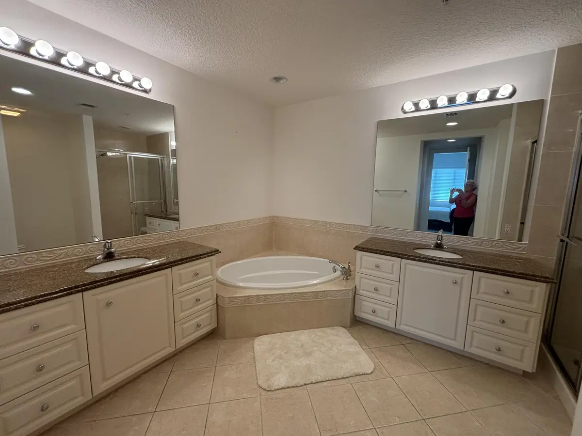 20250813092237253788000000-o at 10 E Harbour Isle Dr Drive 302, Fort Pierce