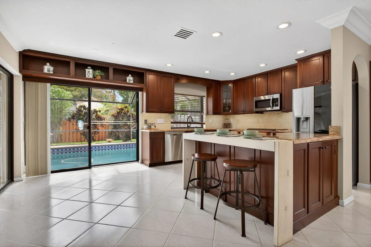 Kitchen at 5375 NW 65th Terrace, Coral Springs