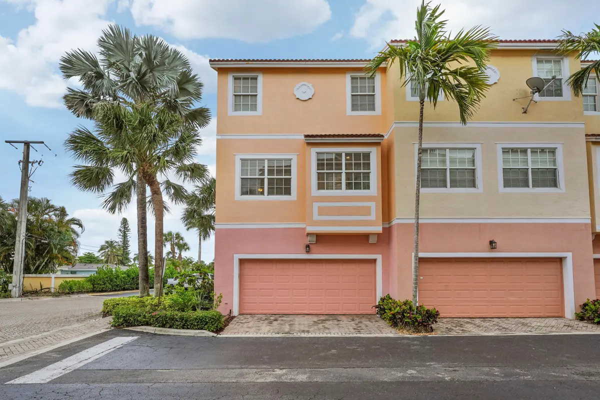 House-27 at 115 Harbors Way, Boynton Beach