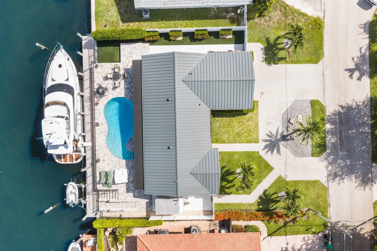 4021 Northeast 27th Terrace - 4.jpg-SMAL at 4021 NE 27th Terrace, Lighthouse Point
