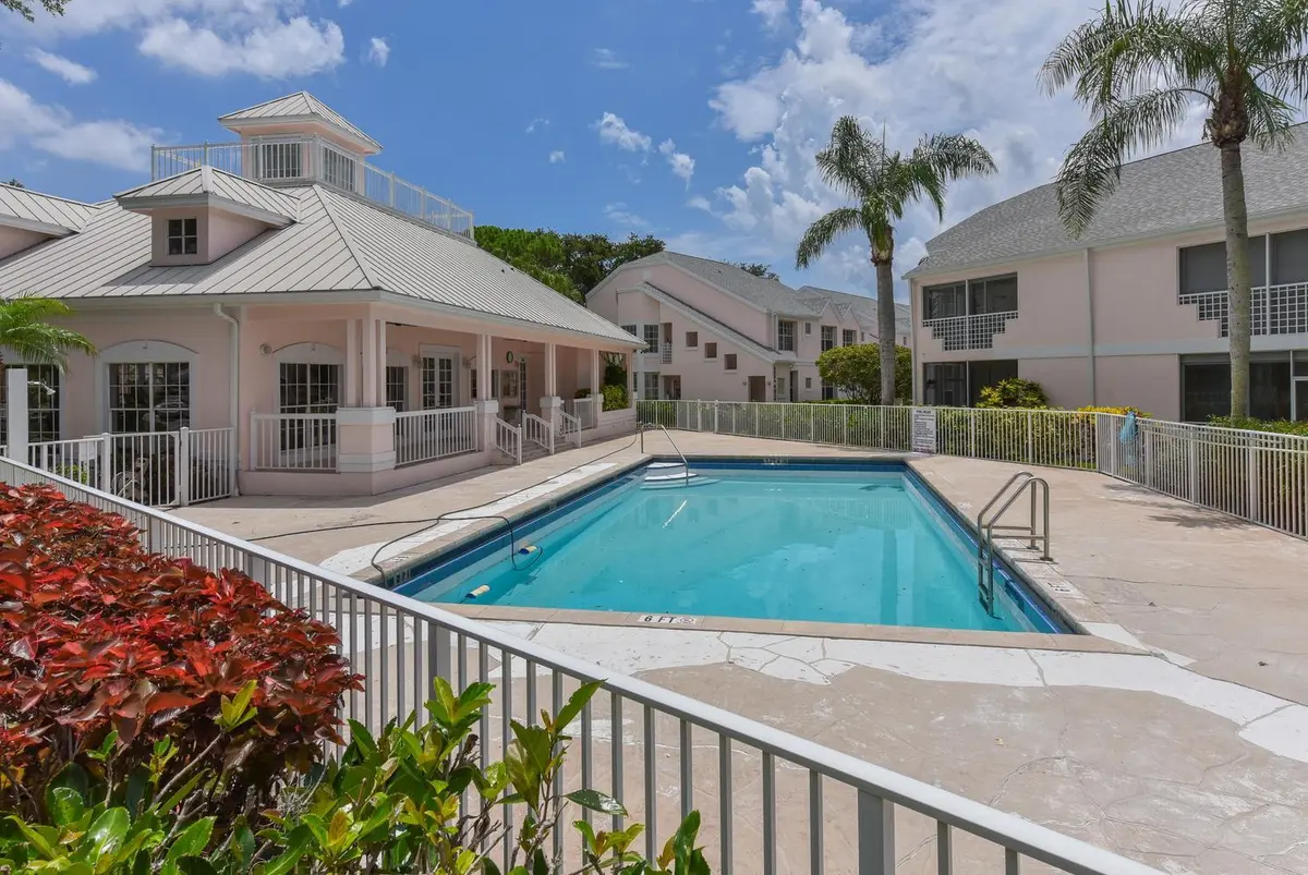 028-007-201 Muirfield Ct-1495x1000 at 201 Muirfield Court 201e, Jupiter