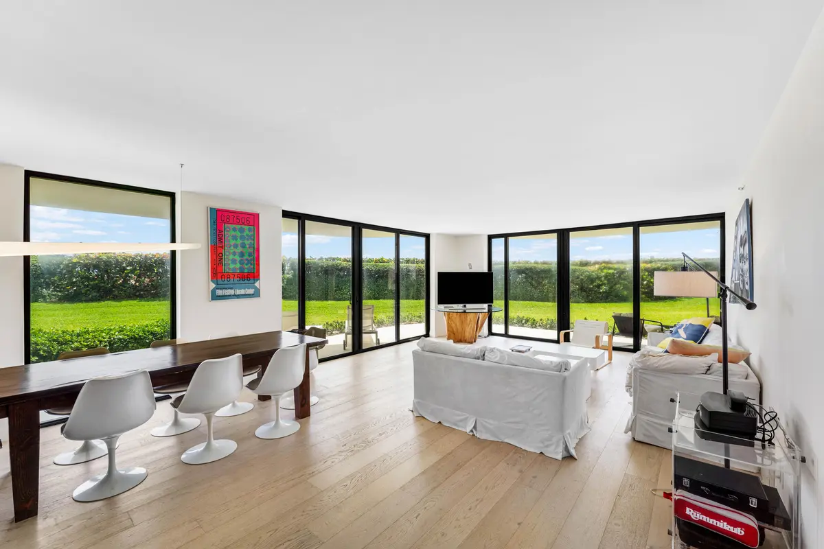 great room at 3360 S Ocean Boulevard 1 D I, Palm Beach