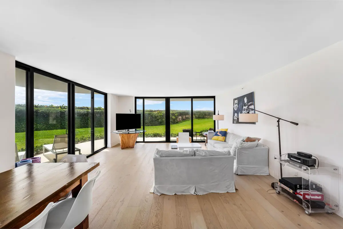 great room at 3360 S Ocean Boulevard 1 D I, Palm Beach