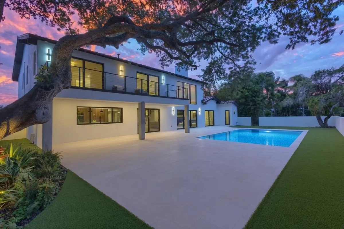 Patio at 868 Country Club Drive, North Palm Beach