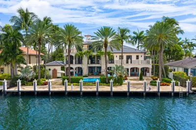 2430 Del Lago Drive, Fort Lauderdale – Single Family Residence for sale