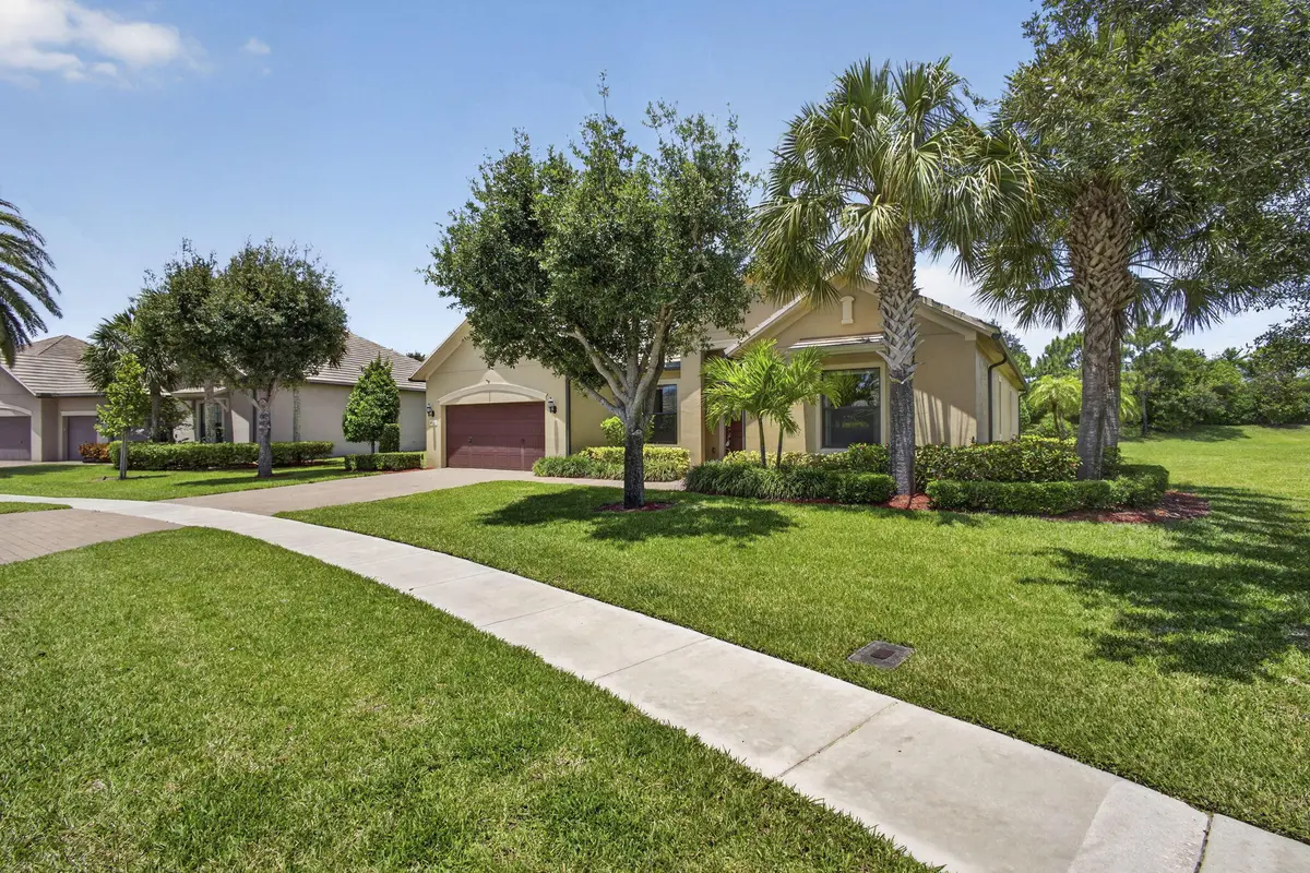 5-web-or-mls-BS1A4187 at 4023 Siena Circle, Wellington