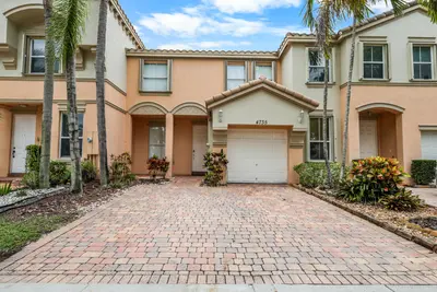 4735 SW 164th Avenue, Miramar – sold