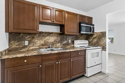 751 Hummingbird Way 1, North Palm Beach – leased