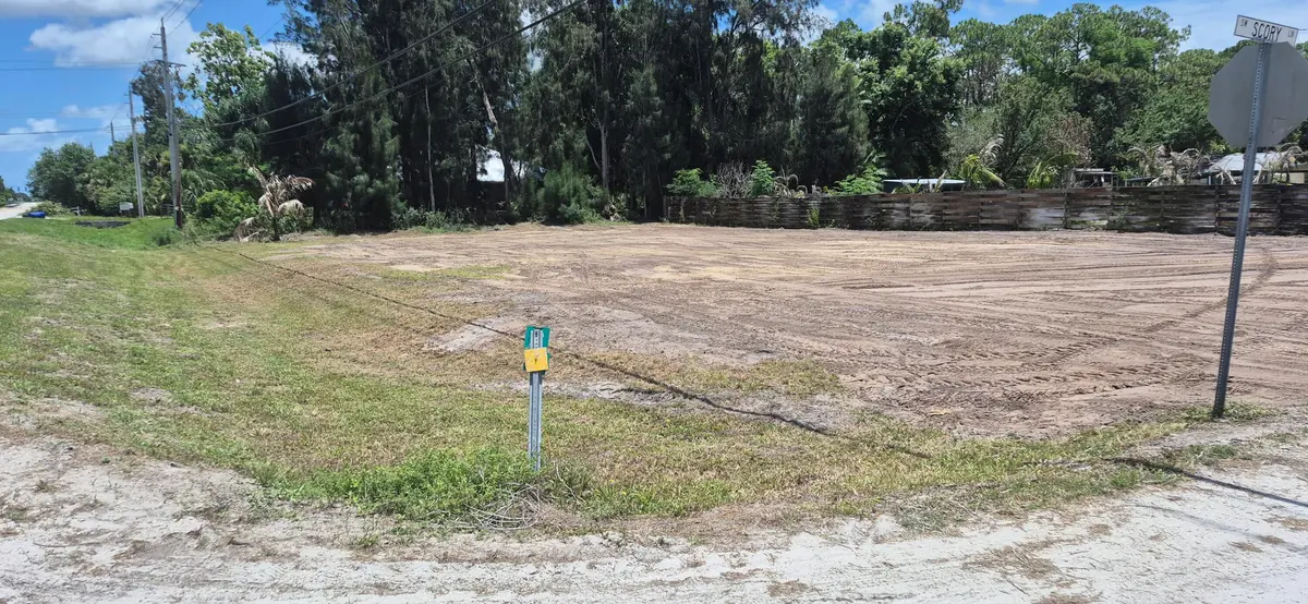 96th St 2 at 2346 SW 96th Street, Stuart