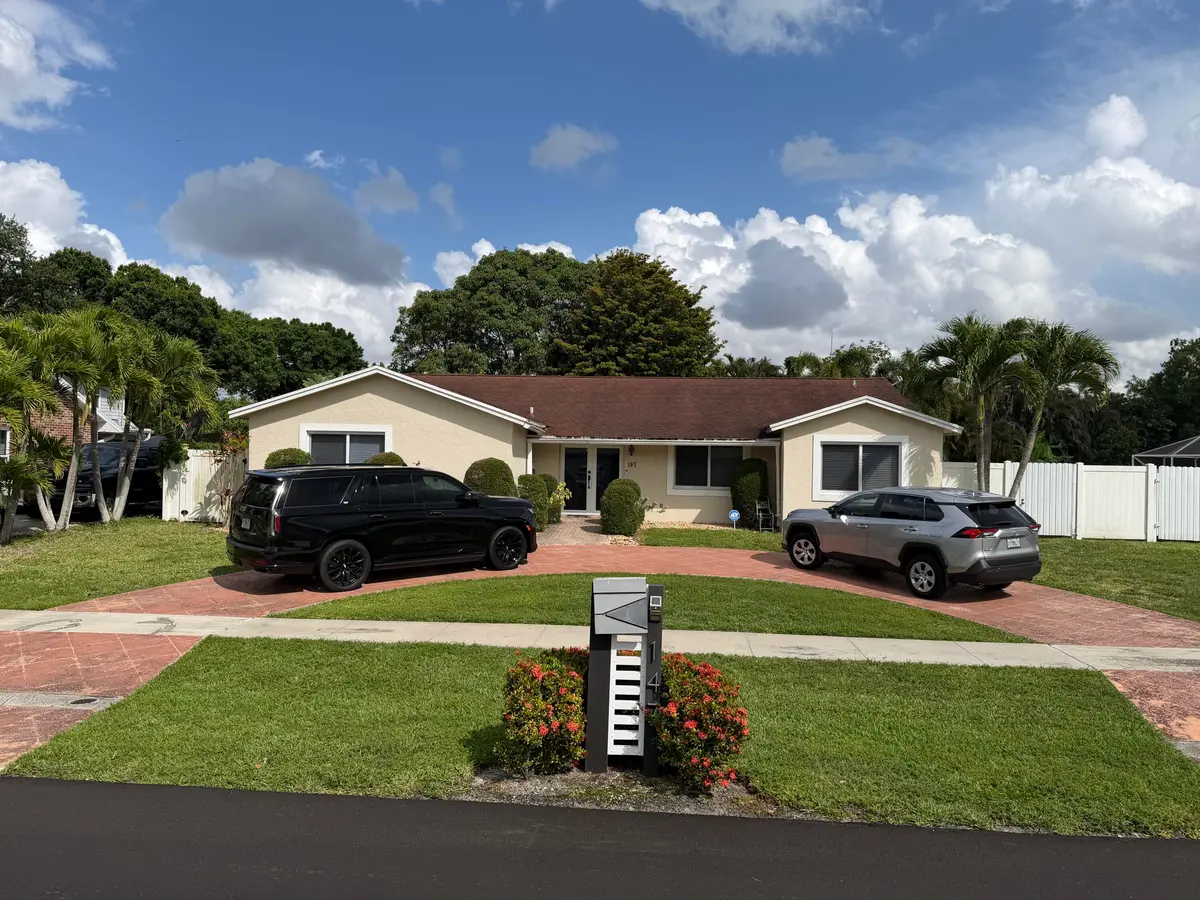 IMG_4331 at 147 Alcazar Street, Royal Palm Beach