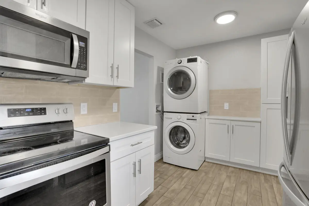 42-web-or-mls-0E2A8044 at 2227 NE 3rd Avenue 1 & 2, Delray Beach