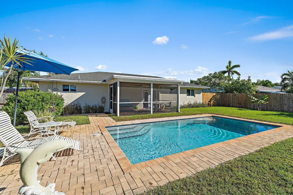 20260313014708016160000000-o at 372 Franklin Road, Tequesta
