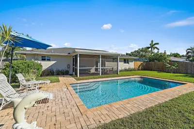 372 Franklin Road, Tequesta – leased