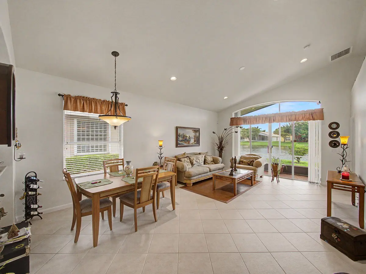 2-web-or-mls-007 at 806 NW Rutherford Court, Port St. Lucie