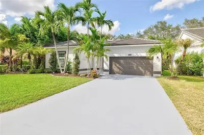 5989 NW 74th Street, Parkland – leased