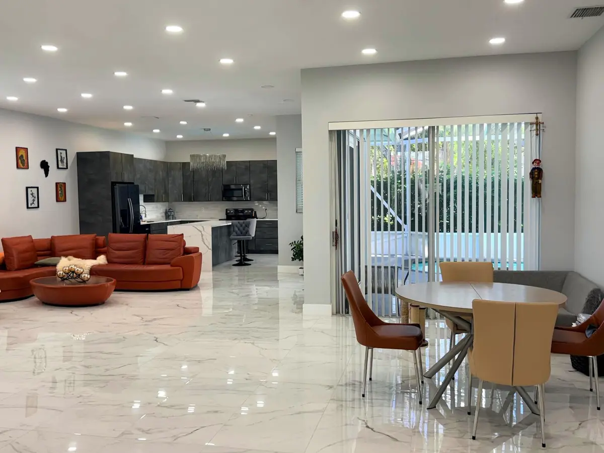 dining area at 5989 NW 74th Street, Parkland
