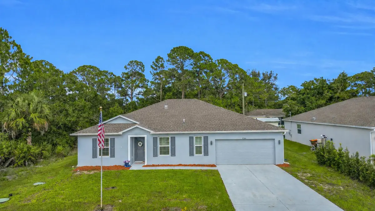 8266 East 98th Ave at 8266 E 98th Avenue, Vero Beach