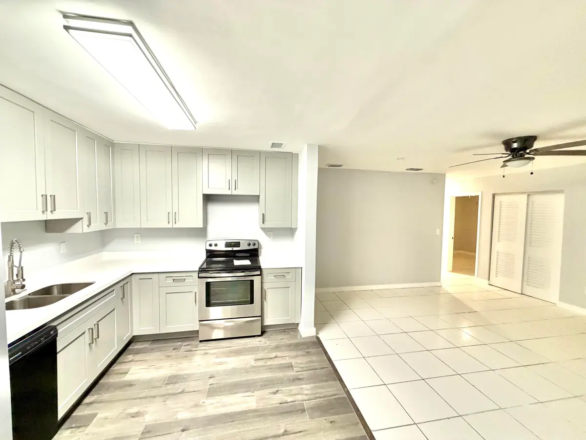 KITCHEN at 2941 NW 195th Street, Miami Gardens
