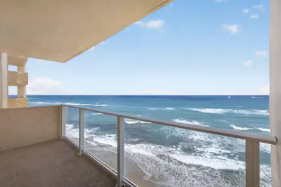 5440 N Ocean Drive 807, Singer Island – Condominium for sale
