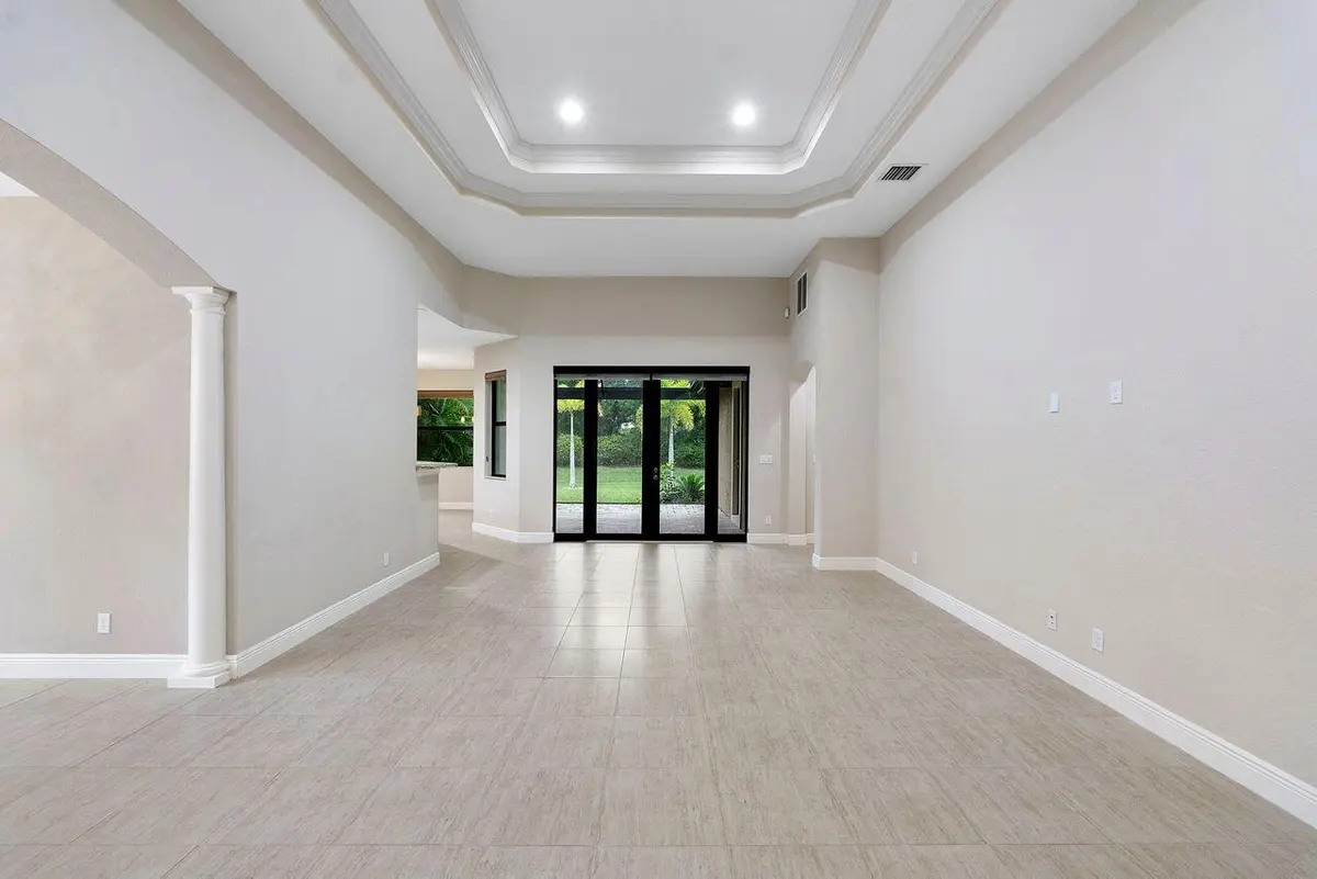 web 8231-32 at 8231 Canopy Terrace, Parkland