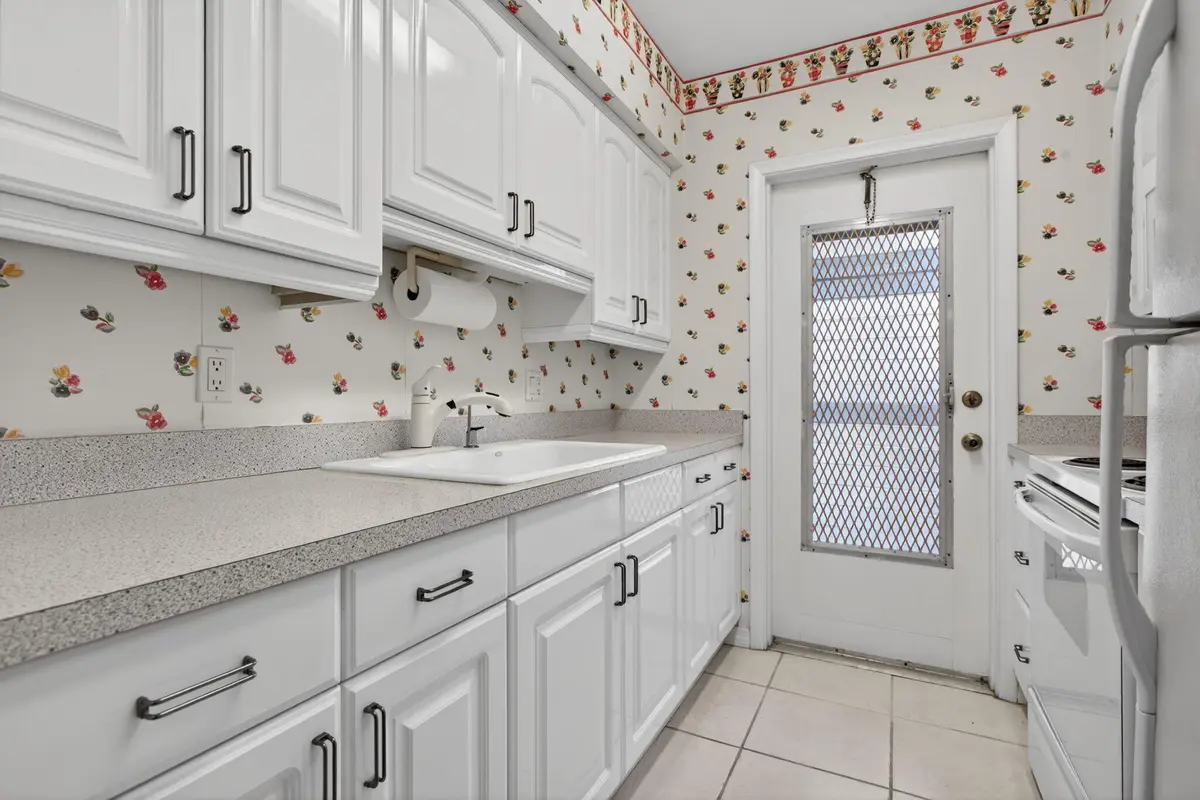 Kitchen at 2115 NE 42nd Court 109n, Lighthouse Point