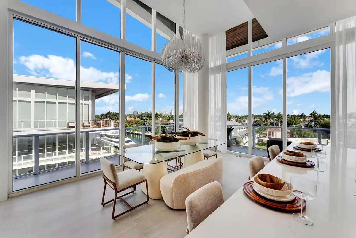 DSC09104 at 2321 SE 17th Street 401, Fort Lauderdale