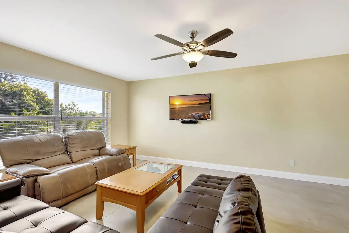 10-web-or-mls-5P1A0969 at 683 SE Harborview Drive, Port St. Lucie