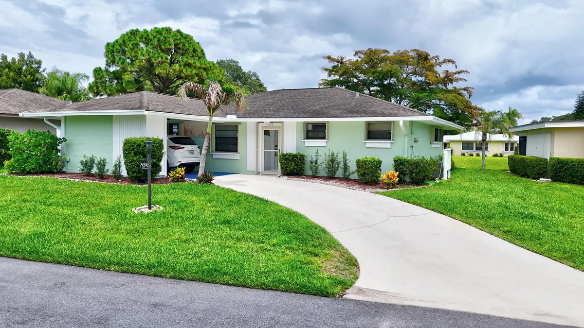 45-web-or-mls-DJI_20260603144337_0293_D_ at 5251 SE Sea Island Way, Stuart
