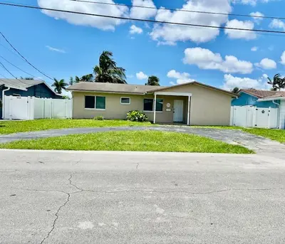1912 NW 38th Street, Oakland Park – sold