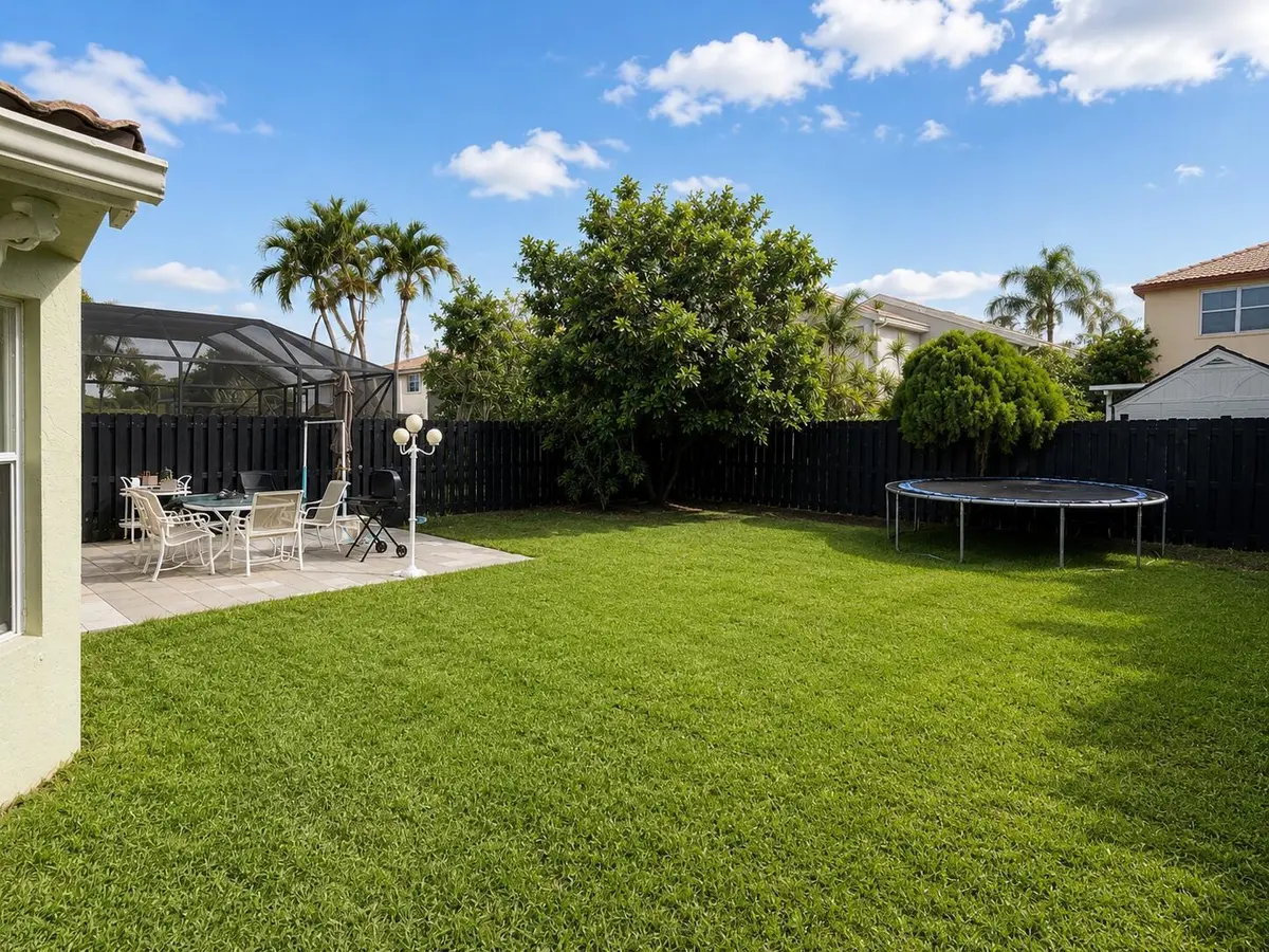 beyc6a23661f7cf0e at 7063 Middlebury Drive, Boynton Beach