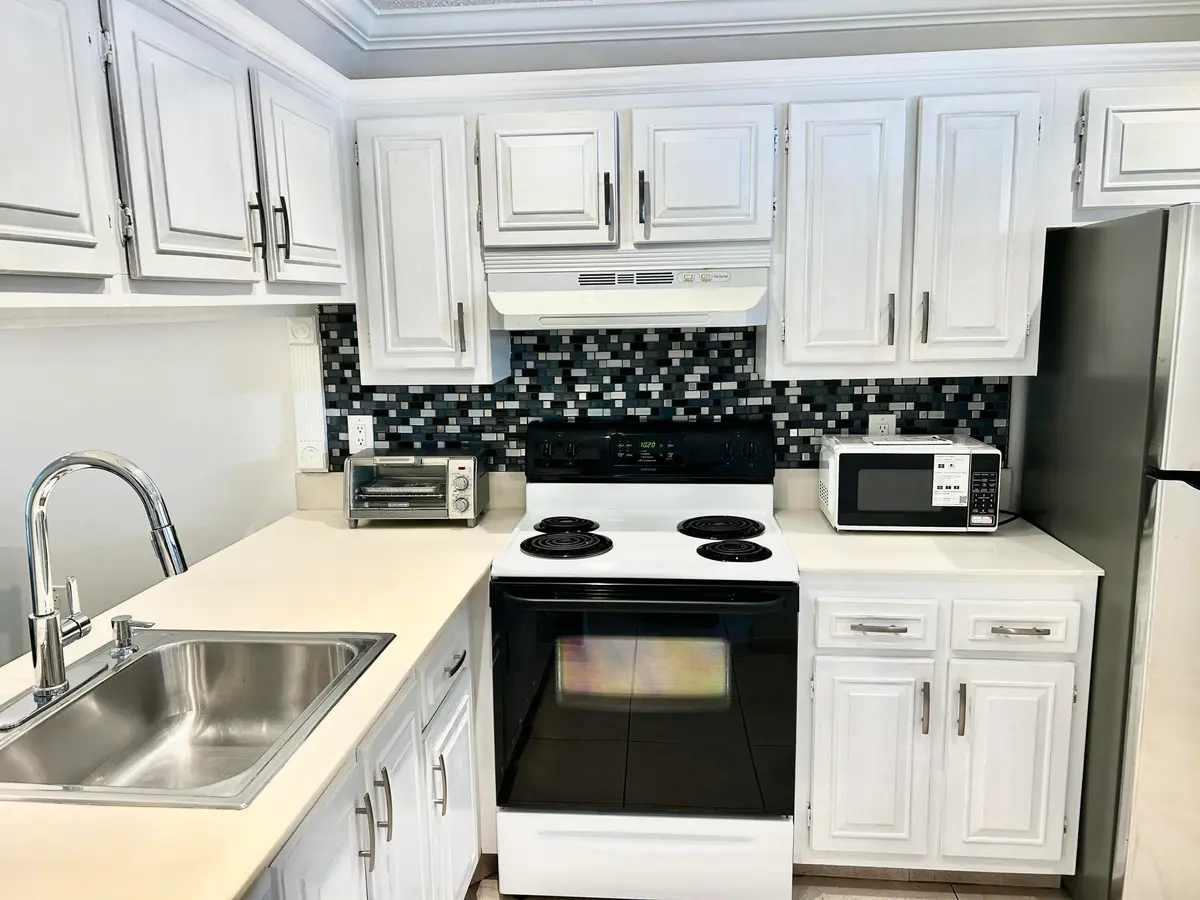 KITCHEN at 2613 Nassau Bend C2, Coconut Creek