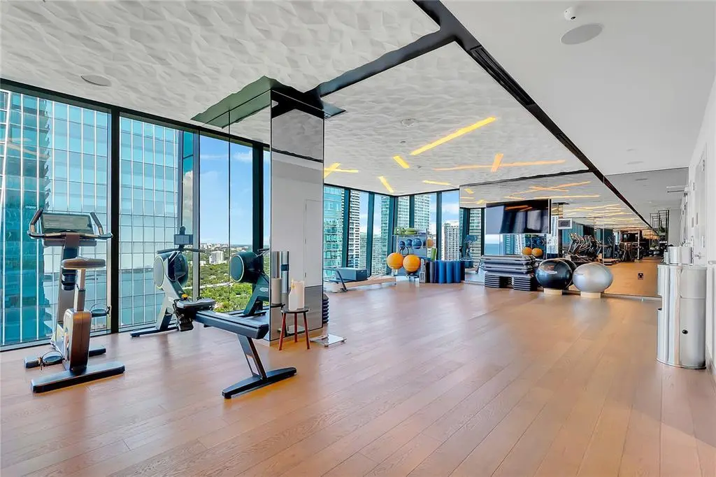 gym 2 echo at 1451 Brickell Avenue 1202, Miami