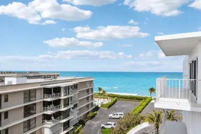 3230 S Ocean Boulevard D-607, Palm Beach – Condominium for rent