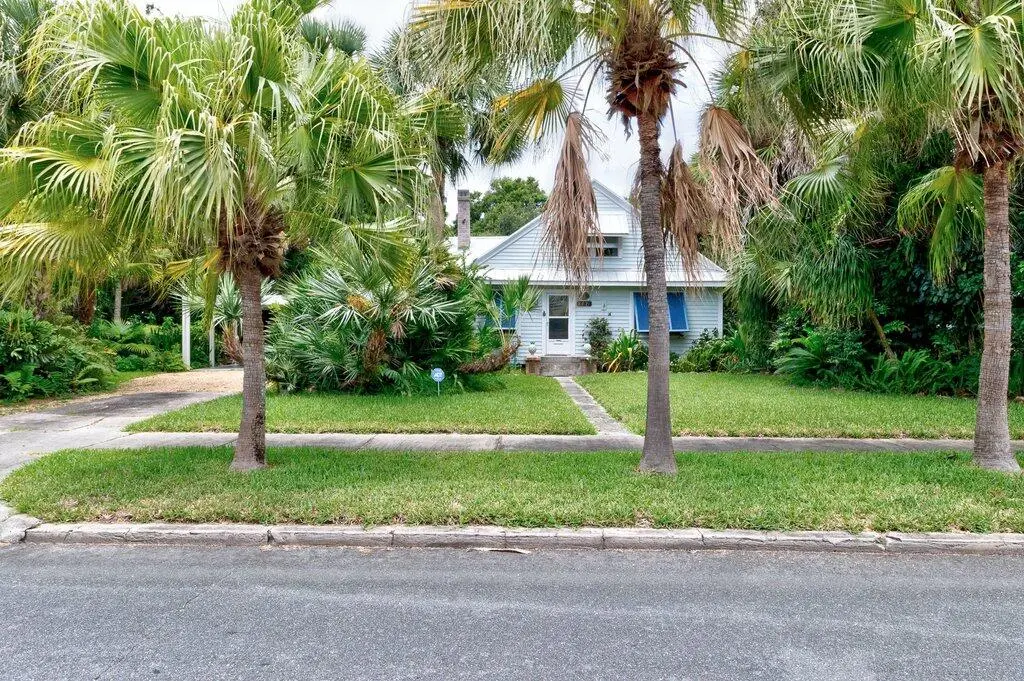 003_03_617 at 1927 21st Avenue, Vero Beach