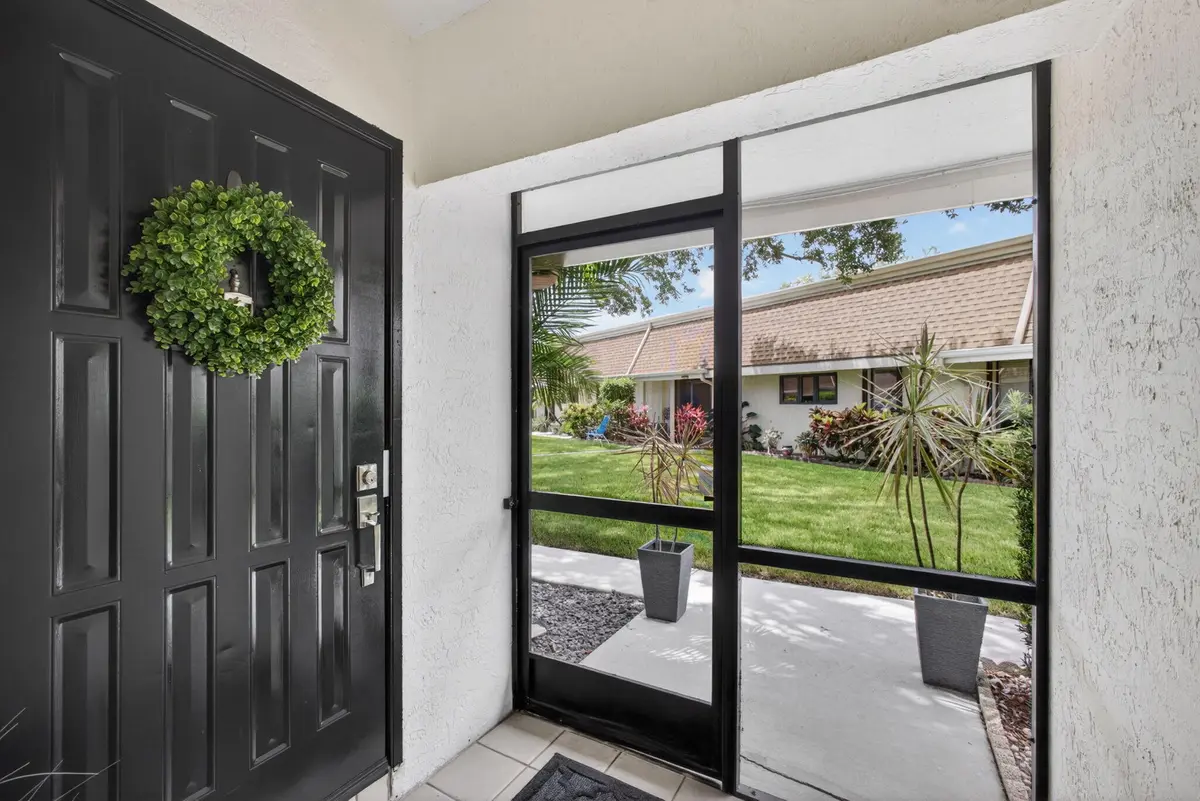 Entrance at 101 Half Moon Circle C, Jupiter
