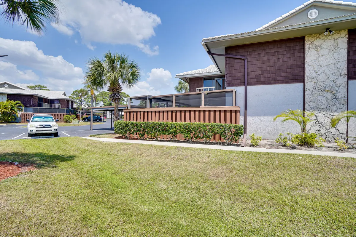 X(3of22) at 3201 SE Guinevere Lane A, Port St. Lucie