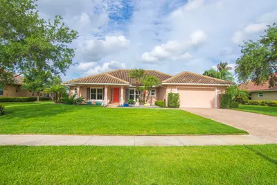 470 Pittman Avenue, Vero Beach – Single Family Residence for sale