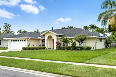 106 Venetian Lane, Royal Palm Beach – sold