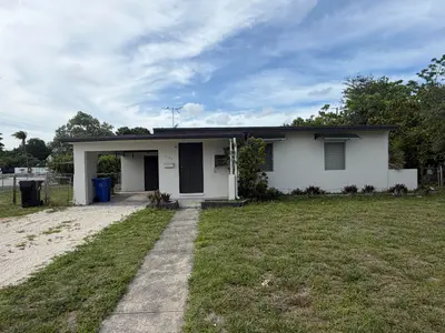 1437 NW 10th Place, Fort Lauderdale – Single Family Residence for sale