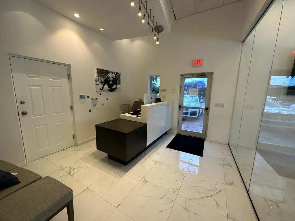 Photo 2 at 425 NW 10th Terrace, Hallandale Beach