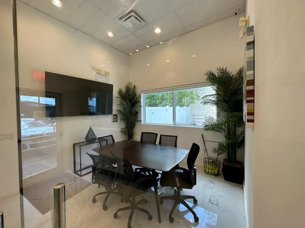 Photo 4 at 425 NW 10th Terrace, Hallandale Beach
