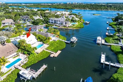 215 Island Drive, Jupiter – Single Family Residence for sale