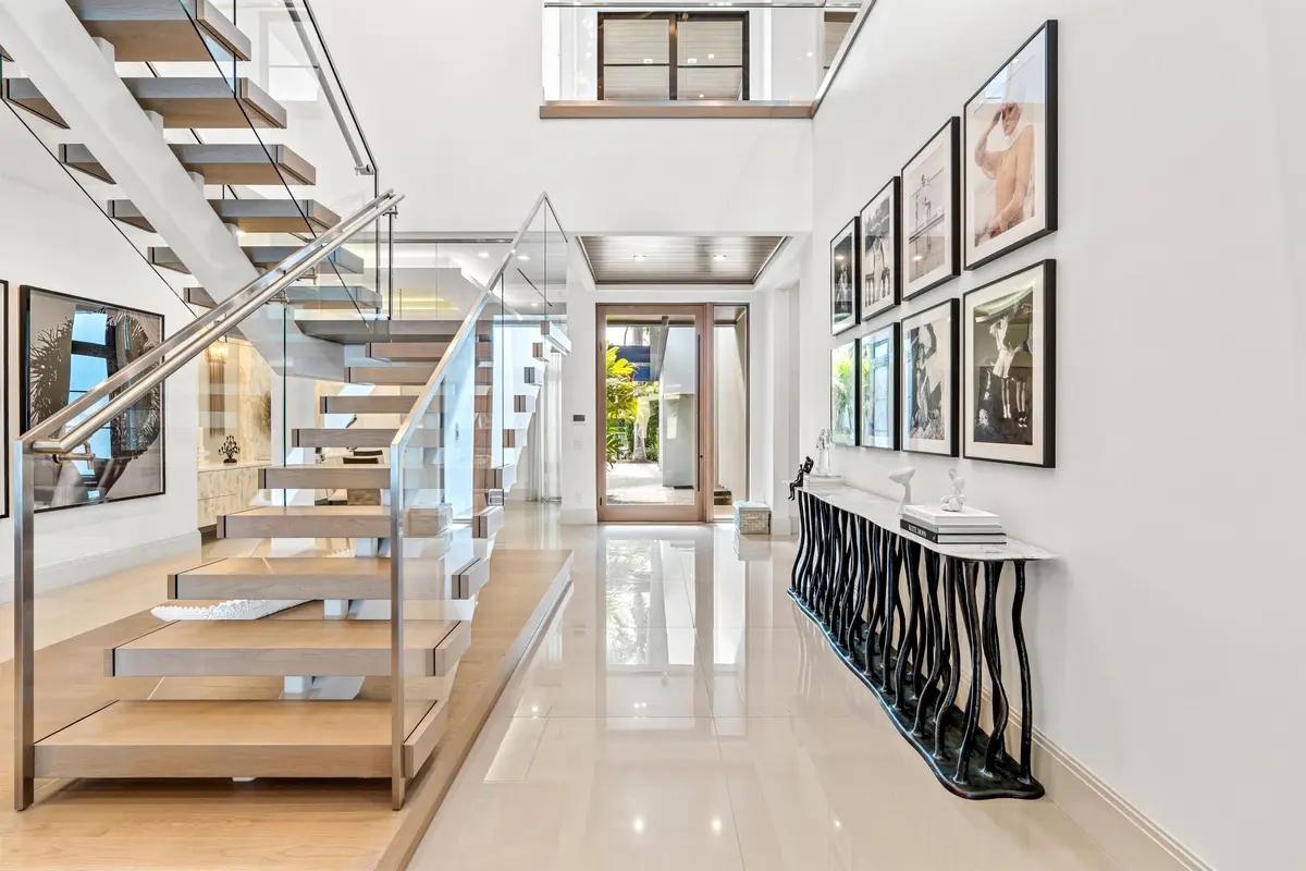 FOYER at 1040 S Ocean Boulevard, Delray Beach