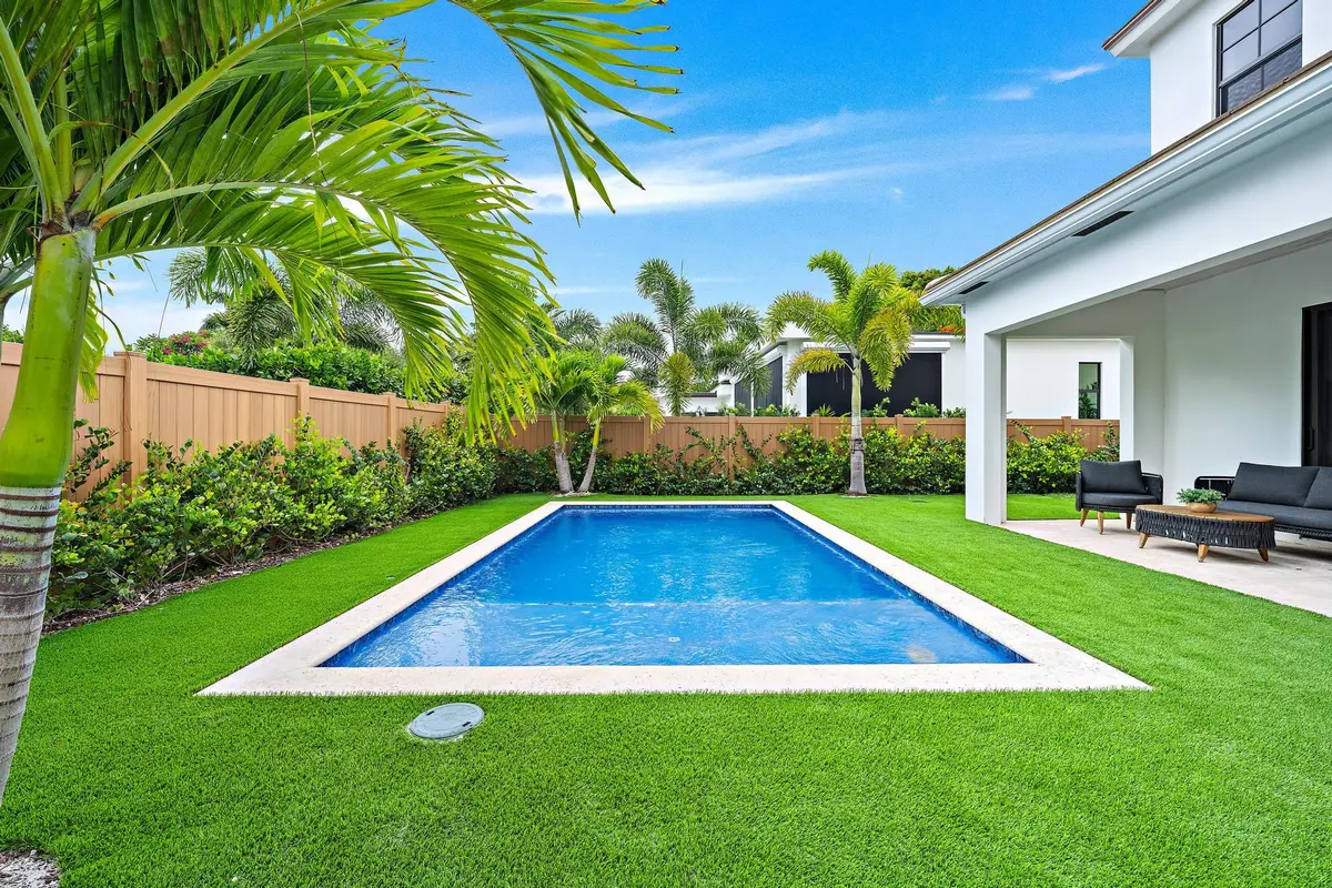 Pool / Yard at 309 Cascade Lane, Palm Beach Shores