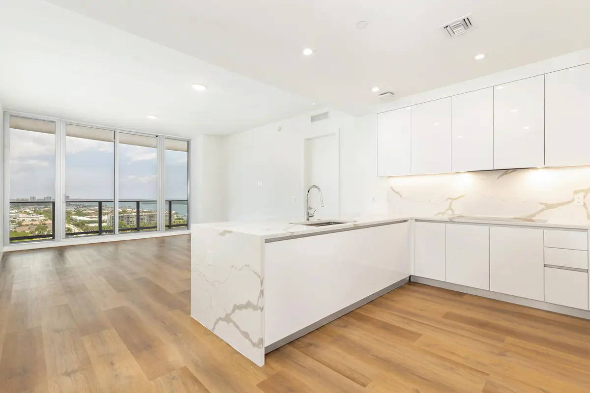 low-9 at 220 Lake Shore Drive 1809, Lake Park