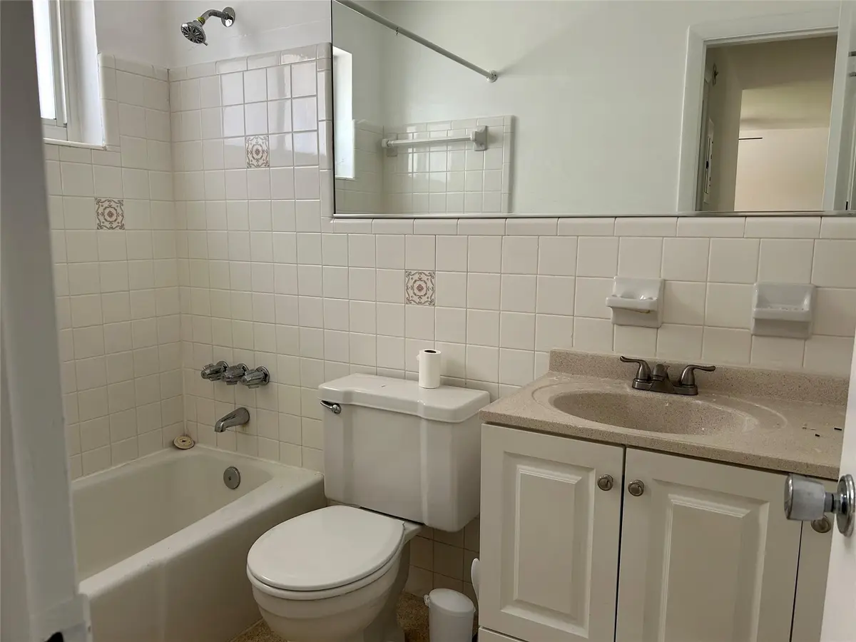 Photo 8 at 1704 NE 9th Street, Fort Lauderdale
