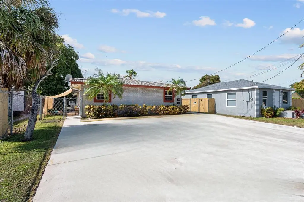 617 NW 15th Avenue, Pompano Beach, FL – photo 2