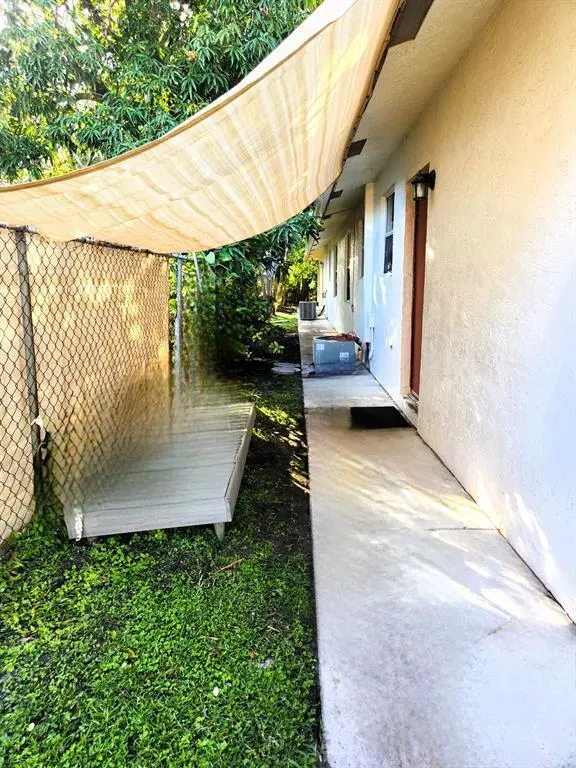 617 NW 15th Avenue, Pompano Beach, FL – photo 7