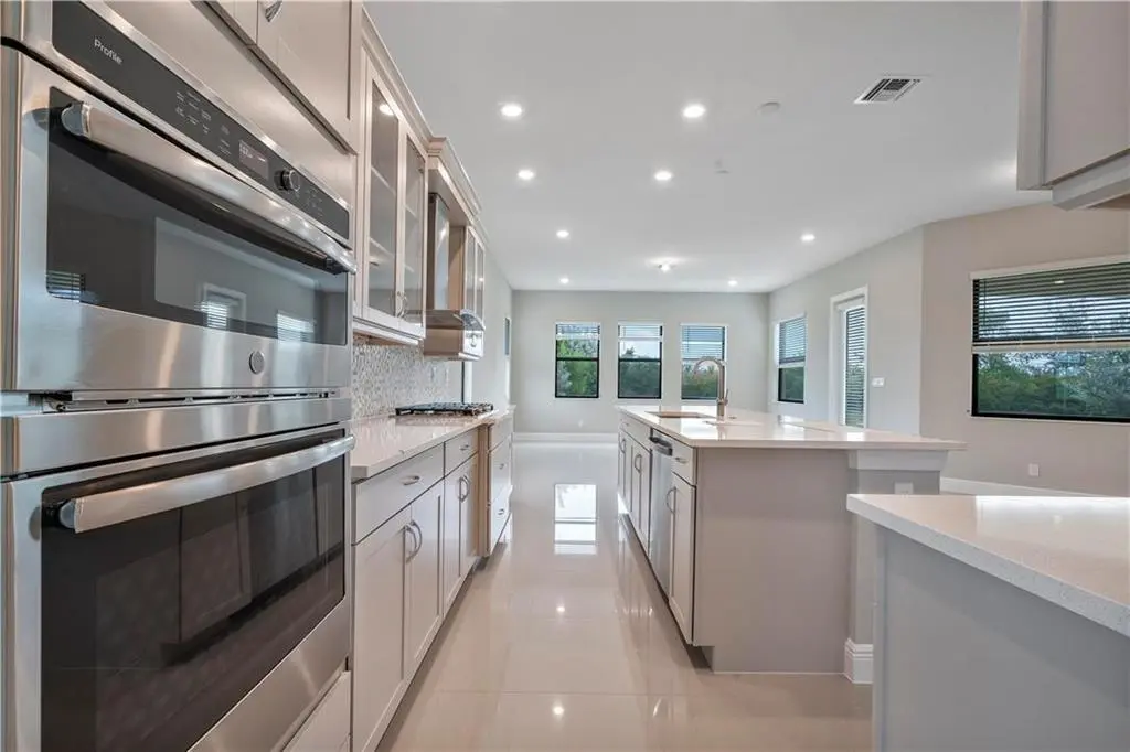 12135 Baypoint E.jpg 7 at 12135 E Baypoint Circle, Parkland